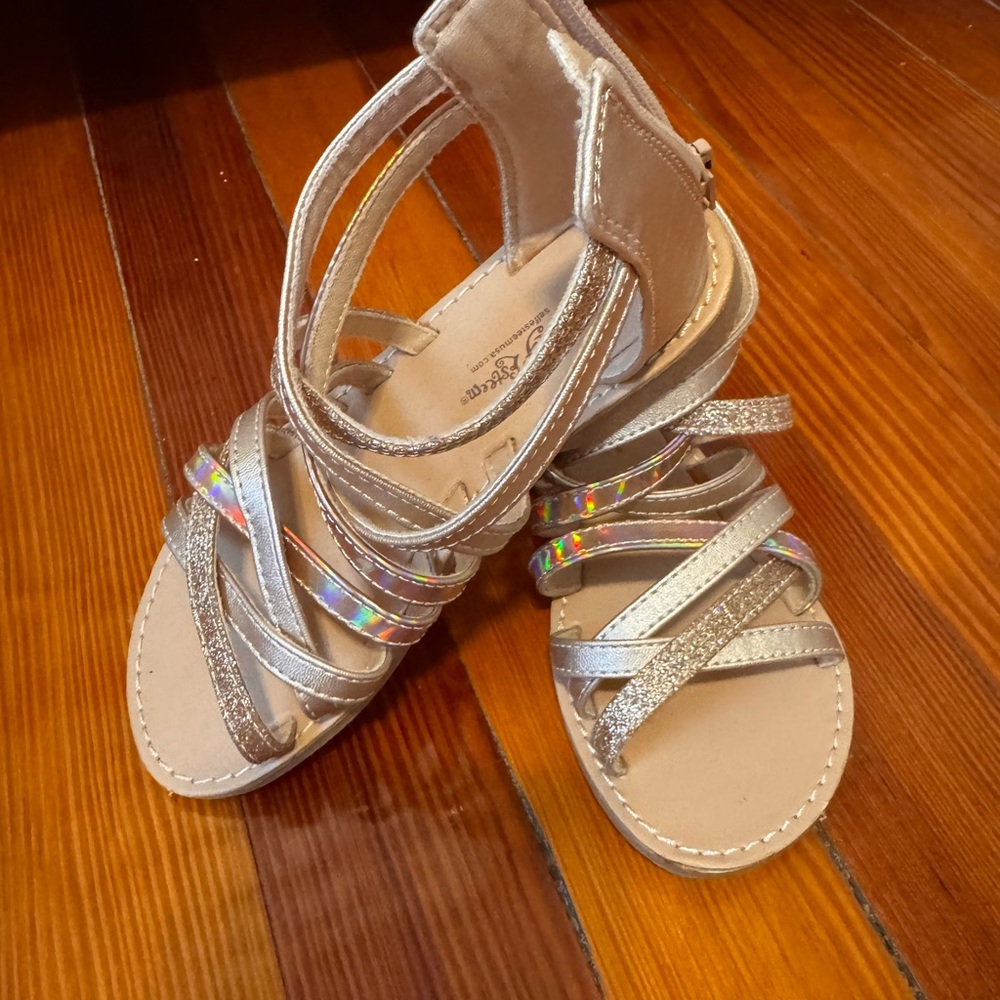 Like new Self esteem metallic gladiator Kids Sandals